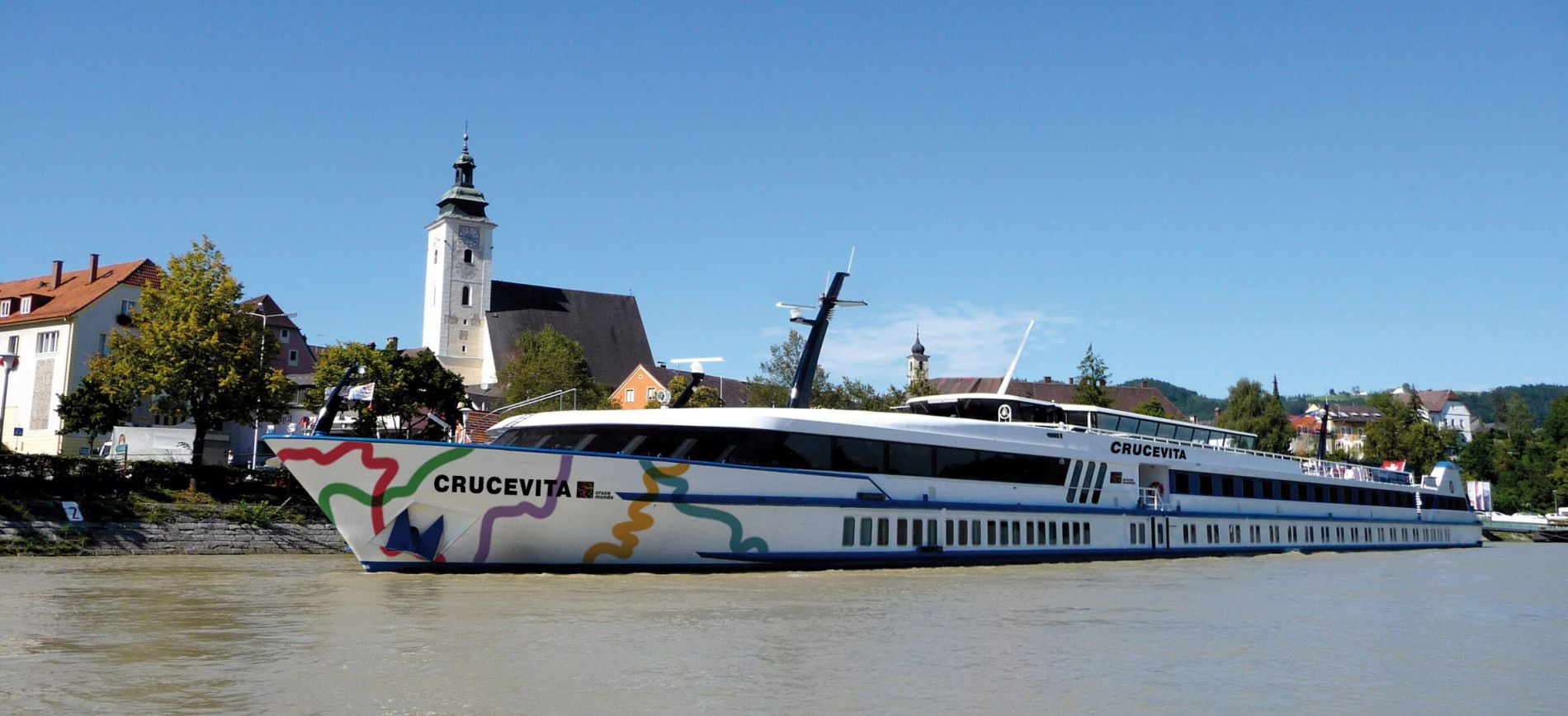 CRUCEVITA ISLAND REN NEW YEAR ON THE RIVER thmb img