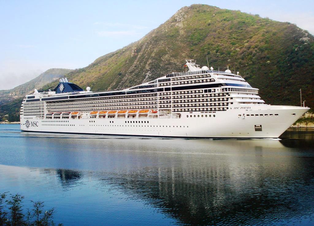 MSC POESIA WITH BALTIC CAPITALS 27 JULY thmb img