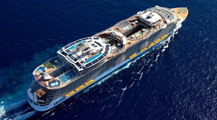 OASIS OF THE SEAS WITH EAST CARIBBEAN 4 OCTOBER thmb img