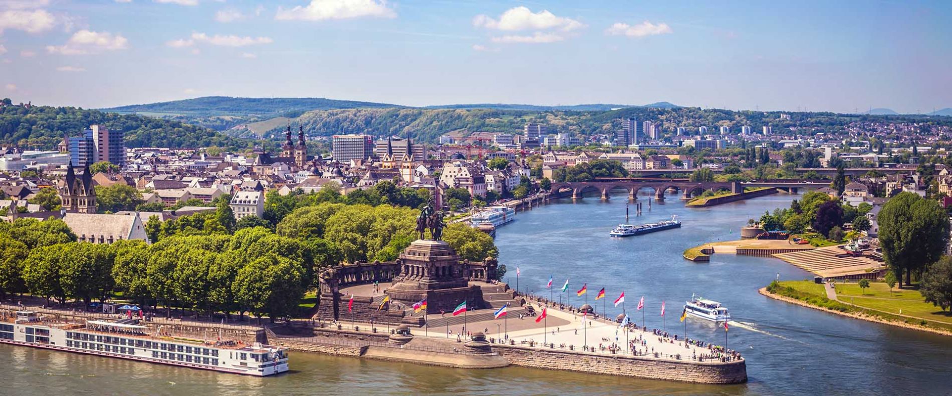 RIVER DIAMOND WITH RHINE RIVER CHRISTMAS MARKET thmb img
