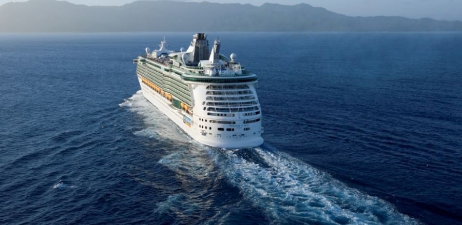 SERENADE OF THE SEAS IN PANAMA 7 NOVEMBER