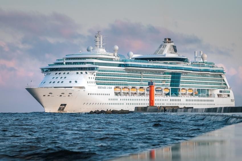 SERENADE OF THE SEAS WITH PANAMA 17&31 October thmb img